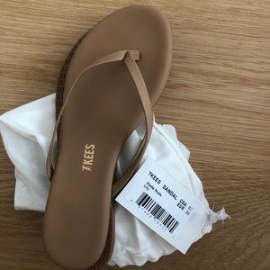 TKEES VEGAN LILY FLIP FLOP SIZE 7